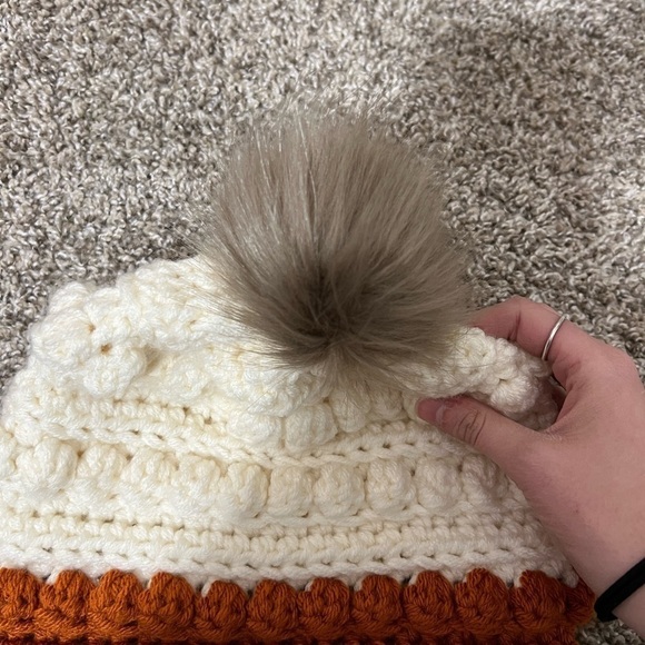 Red K Ranch Hand Made Pom Pom Knit Beanie - Picture 3 of 5